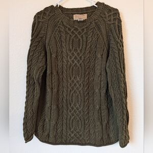 Vintage Abercrombie & Fitch Mens Olive Green Sweater. Size Small. No holes or st